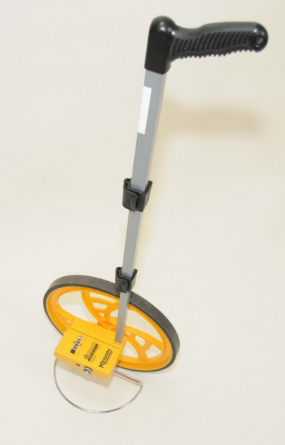 video monitor - we use a professional grade distance meter, the kesson road runner...