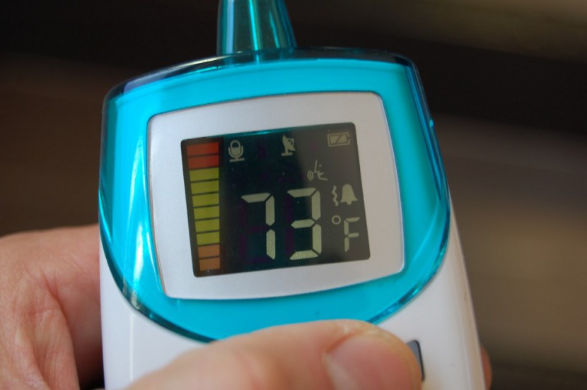 movement monitor - the front screen provides a large temperature readout, a volume...