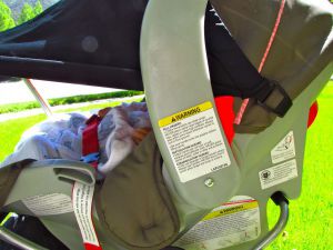 safety 1st clic it! - universal connection straps on the clic-it