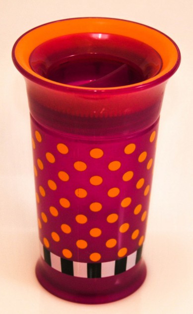 unique design includes a 360 degree cup like edge with no spout