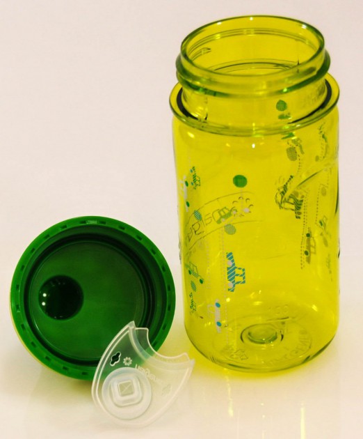 nalgene grip-n-gulp - limited number of parts and no straw make this a bottle that is easy...