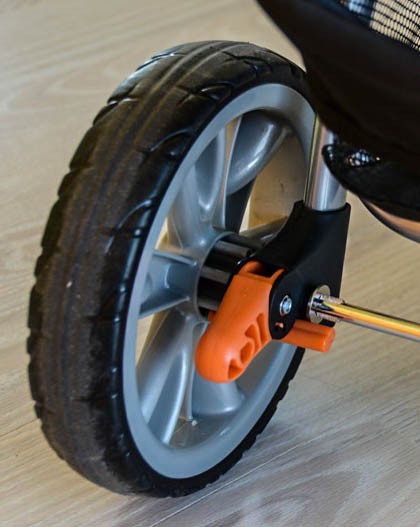 the brake pedal on the contours lite