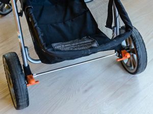 contours lite - testers with longer legs often kicked the axle on the contours when...