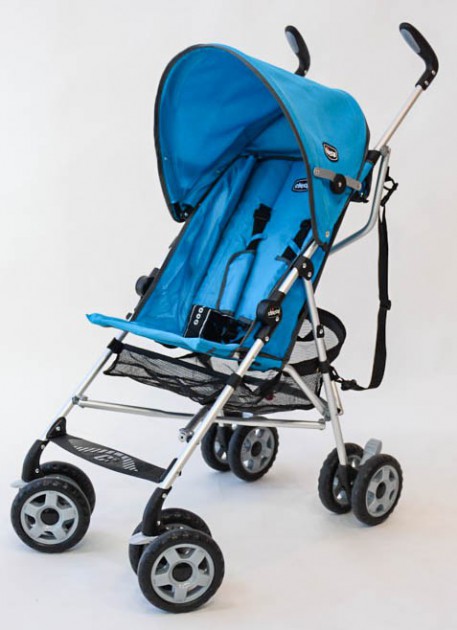 the shoulder carry strap on the back of the chicco capri makes...