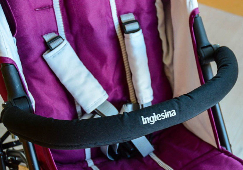 inglesina trip - the inglesina has padded shoulder straps and bumper bar