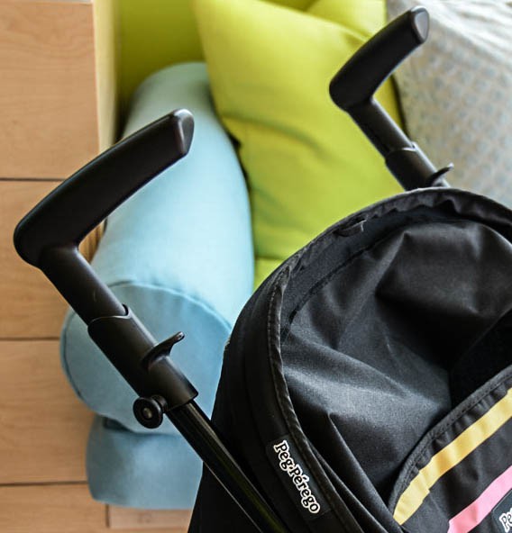 peg perego pliko mini - the adjustable handles on the peg perego would have been nicer if...