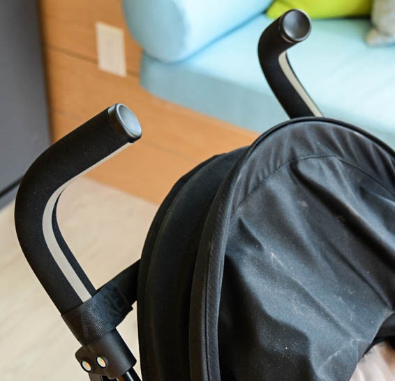 maclaren quest sport - the quest handles have a foam sleeve for added comfort