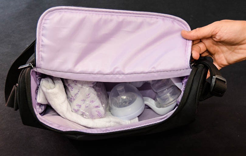 avent natural comfort manual - loaded up and ready to go.  the bag has a nice sturdy structure but...