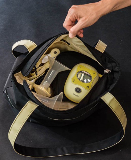medela freestyle - loaded up and ready to accompany mom to work.