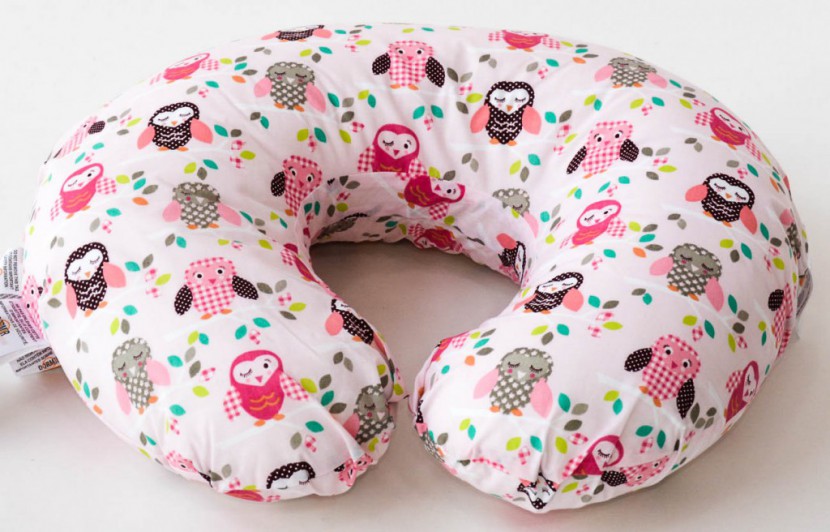 boppy bare naked - the classic &quot;c&quot; shape pillow is easy to use and versatile.