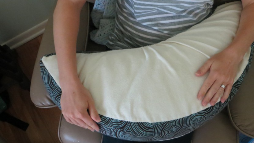 blessed nest organic nesting - this pillow is another that can be moved as you feed baby, however...