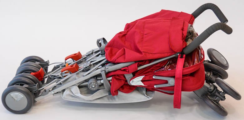 maclaren twin techno - the maclaren twin techno is a more traditional umbrella type...