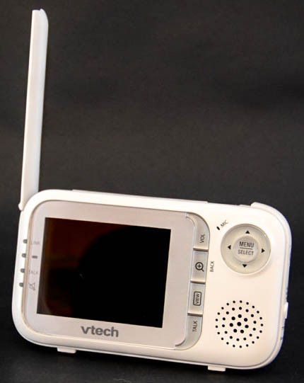 vtech safe &amp; sound - the parent unit has an average size viewing screen at 2.8 inches