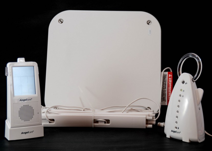 angelcare ac701 - this monitor comes with everything you need to set up a movement...