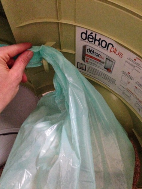 dekor plus - cutting and tying off new portions of the refill on the dekor is...