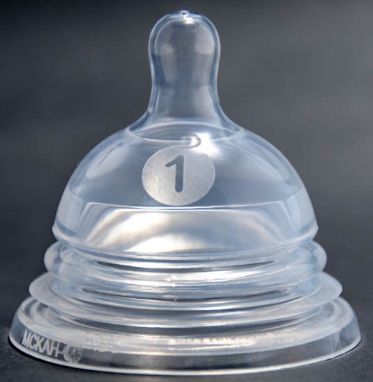 the nipple on the munchkin has accordian type ridges in the lower...