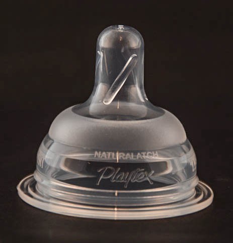 babies in our tests had no difficulty latching on the natralatch...