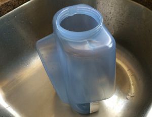 The Honeywell 350 water tank can stand on its own during refilling.