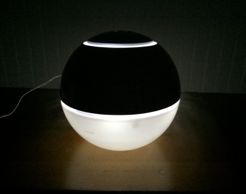 duux ultrasonic - a view of the duux ultrasonic nightlight feature.