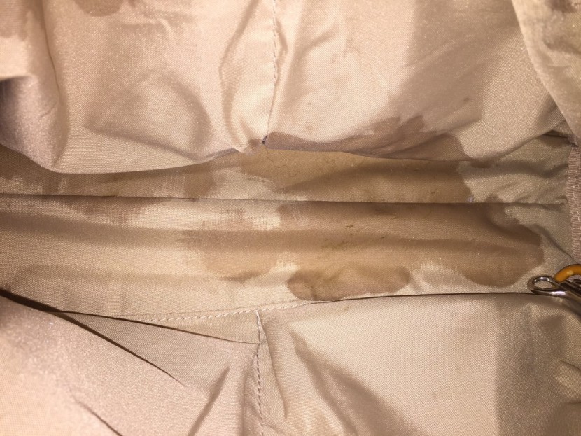 skip hop chelsea - we spilled some juice on the inside of the bag. we followed the...