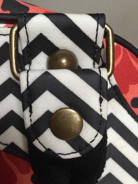 the hardware and stitching were all very sturdy on this petunia...