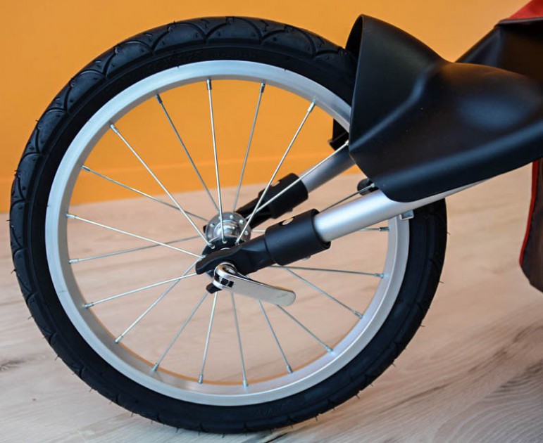 schwinn arrow - the fixed front wheel is considered the preferred style of stroller...