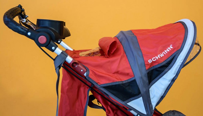 schwinn arrow - the schwinn arrow has a small sun shade, small peek-a-boo window...