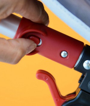 schwinn turismo - to fold the turismo you need to press buttons in on both sides at...