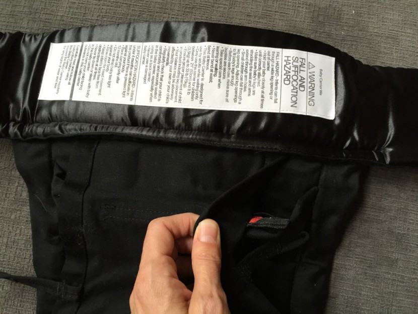 babybjorn we - the hidden adjustment zipper on the we.