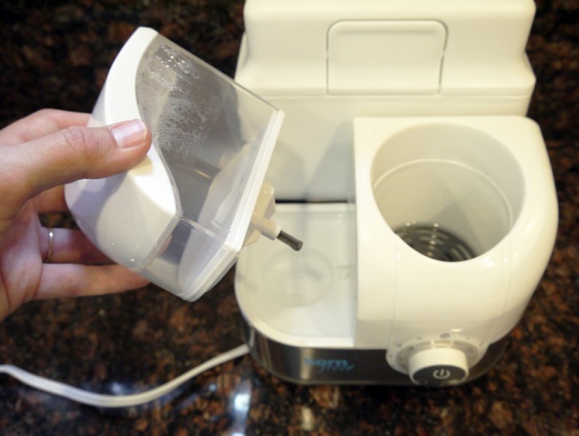 born free tru-temp's water reservoir is easy to refill and install...
