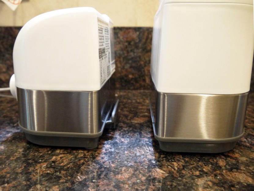 the cooler is detachable from the main unit. warmer (left), cooler...
