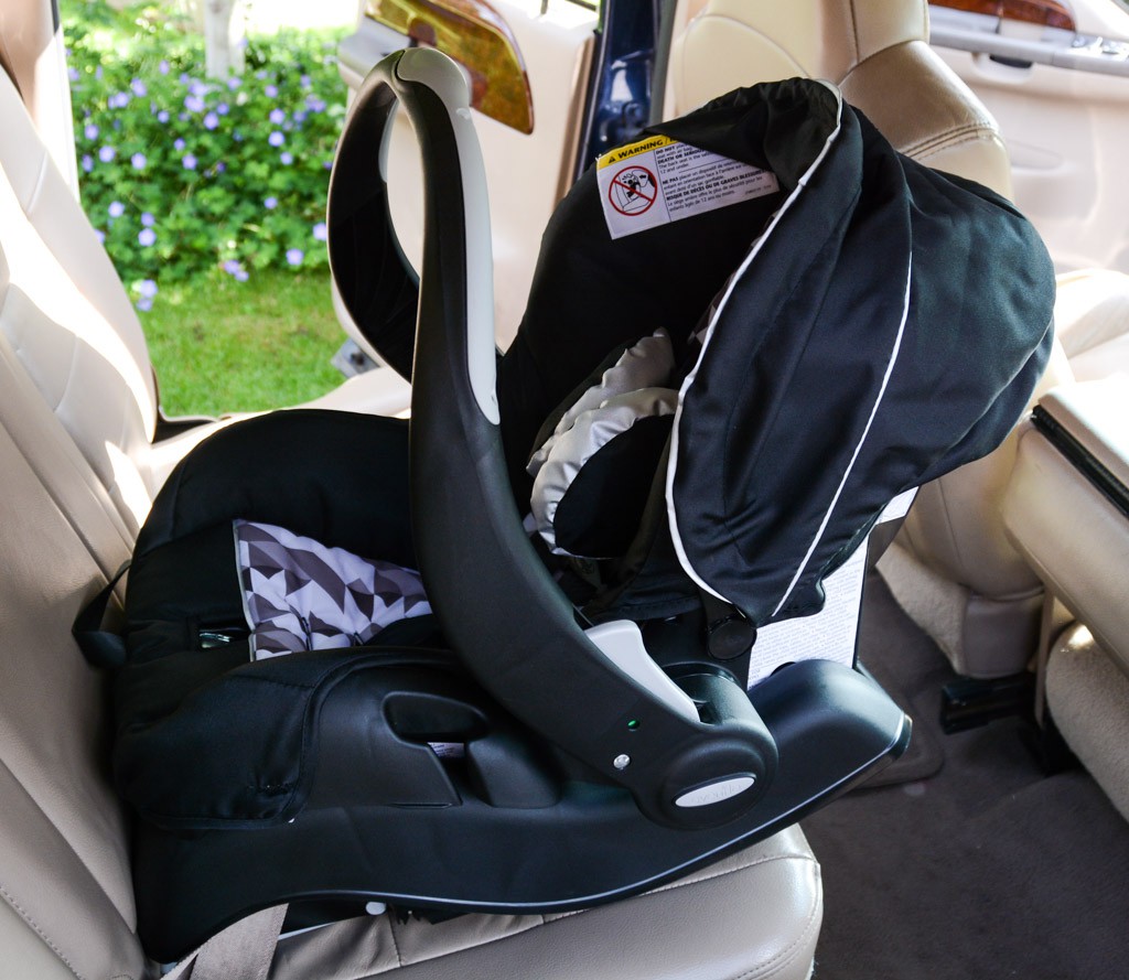 Evenflo embrace select car sales seat