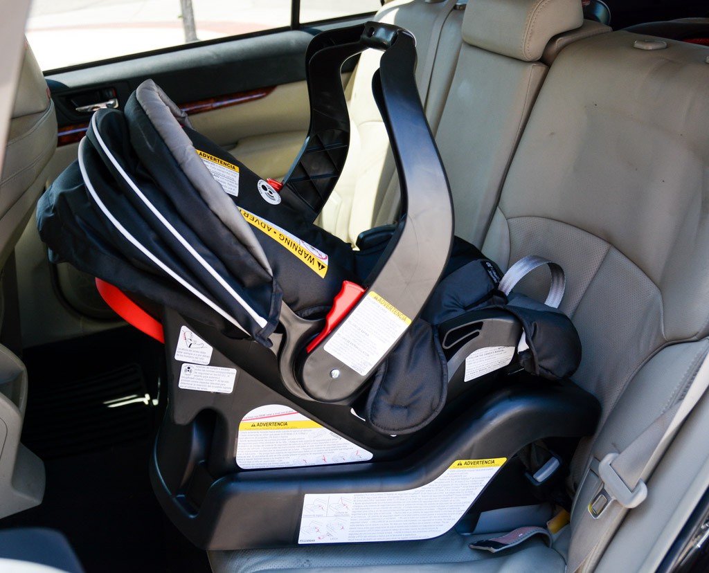 graco snugride classic connect 30 infant car seat review - latch install on the graco 30 should have been easier