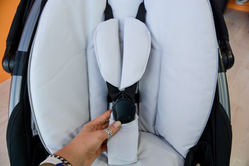 4moms origami - the origami harness is harder to use and adjust with a rethread...