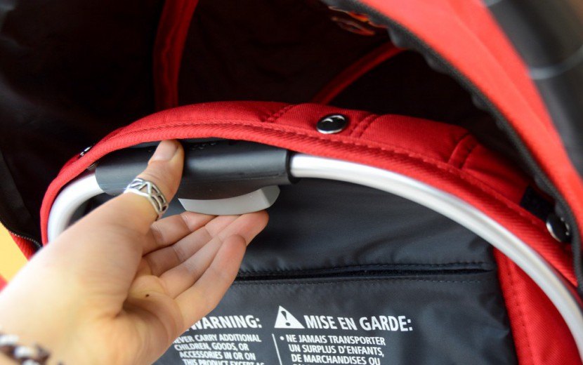 baby jogger city select - the city select has an easy to use push button recline.