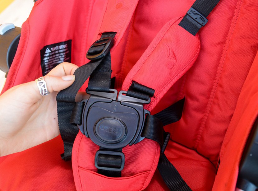 baby jogger city select - adjusting and removing the harness on the select is harder than it...