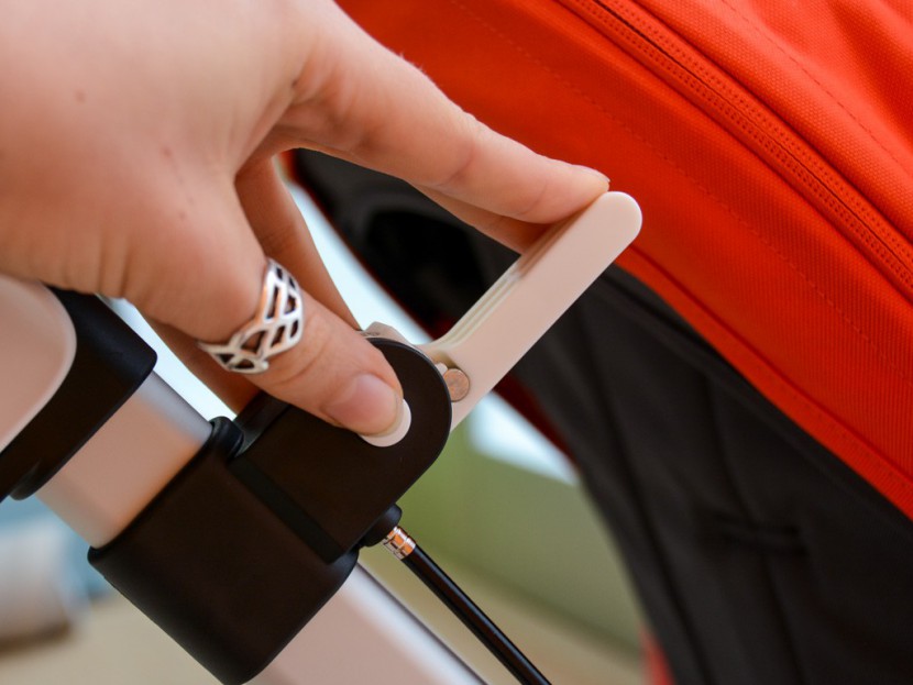 setting the cameleon hand brake is as easy as pushing the lever...