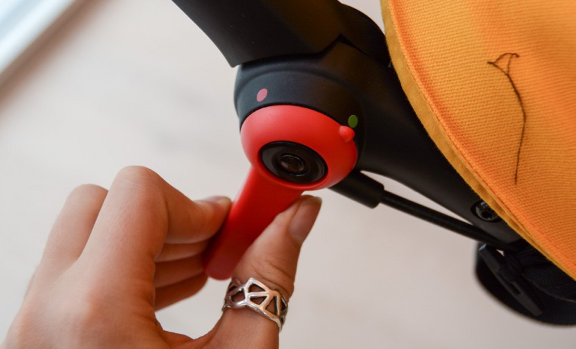 mountain buggy swift - the handbrake on the swift is easy to use and has color indicators...