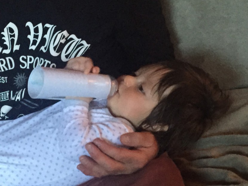 4 month old boy had difficulty holding the body of the kiinde, as...