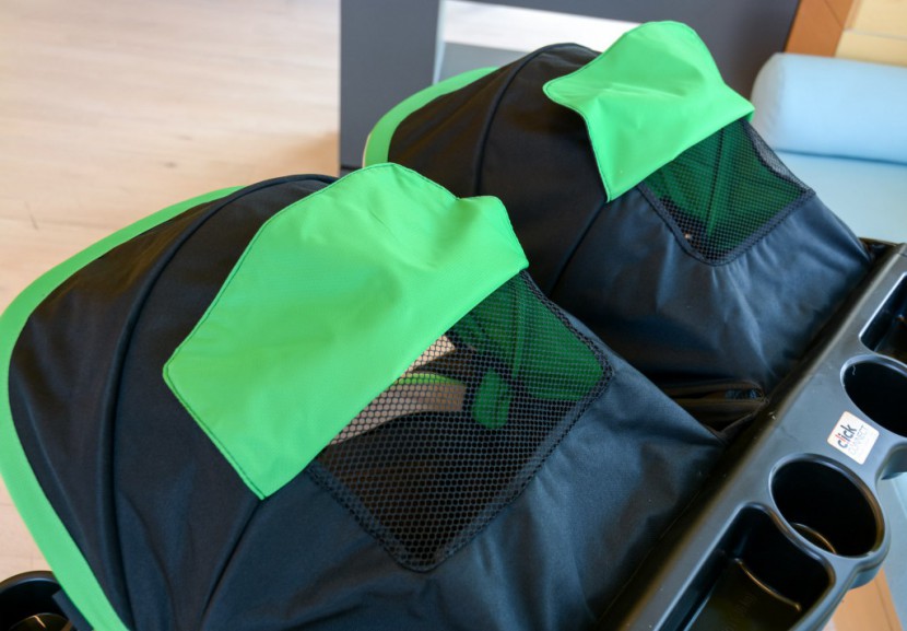 graco fastaction fold duo - the dual canopies on the duo do not offer closures on the peek-a-boo...