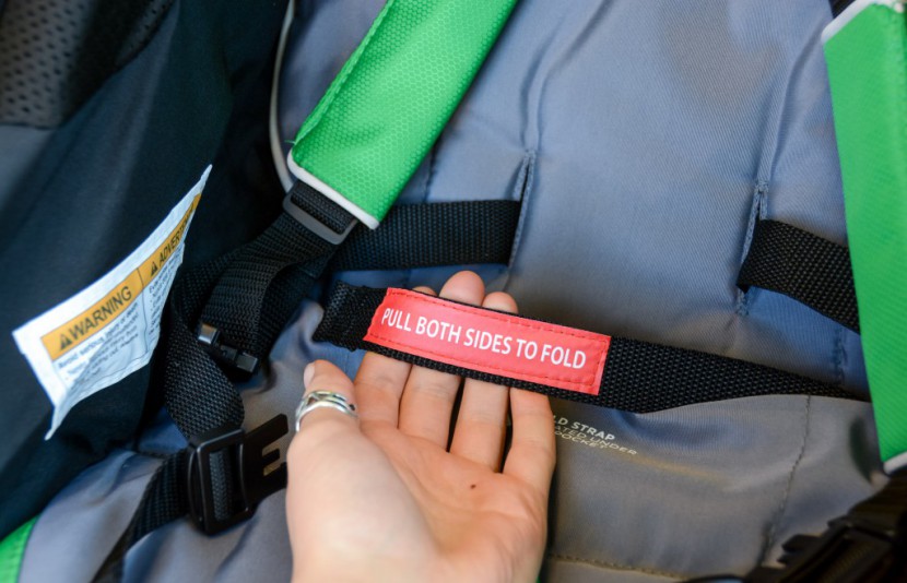 graco fastaction fold duo - the fold pull handle is hidden under a little bit of fabric on the...