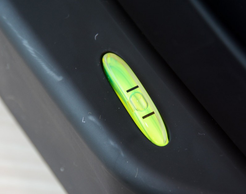 infant car seat - a bubble style level on the recaro is effective and works well