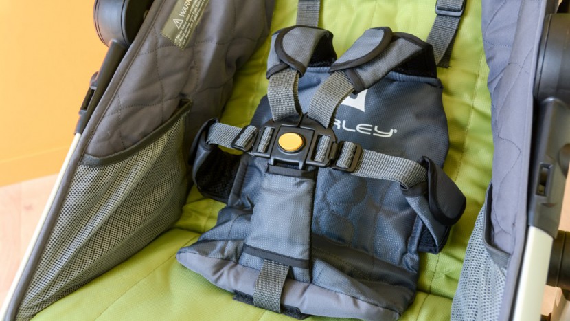 burley solstice - the solstice has burley&#039;s patented sit harness system that keeps the...