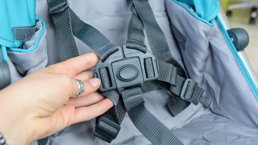 baby jogger vue lite - the crotch strap on the vue's harness is not adjustable and is so...