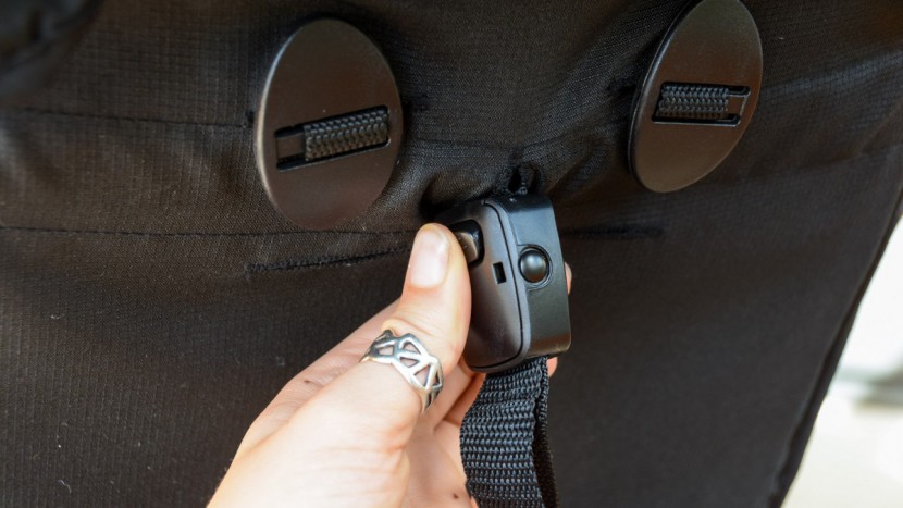 mountain buggy nano - the nano&#039;s recline adjustment toggle is one-handed to lower, but...