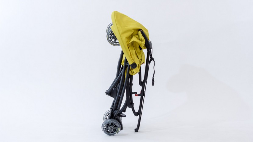 quinny yezz - the quinny yezz folds small quickly with a self-stand capability and...