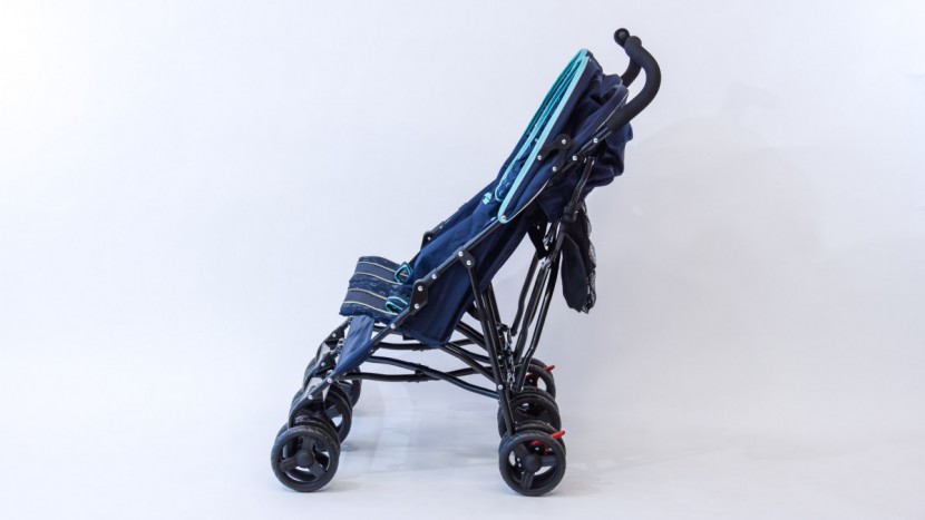 double travel stroller - the delta is exceptional in terms of weight and folded size