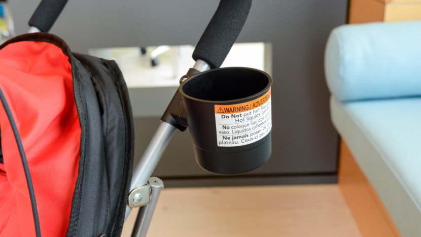 kolcraft cloud double - the cloud's cup holder is the only storage on this stroller.