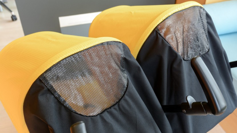 peg perego pliko mini twin - the twin mini peek-a-boo windows do not have covers, but instead are...