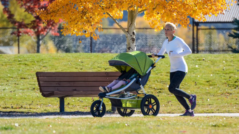 professional runner, carrie vickers, helped babygearlab test each...
